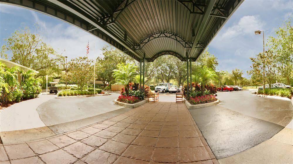 Mainsail Tampa Extended Stay Luaran gambar